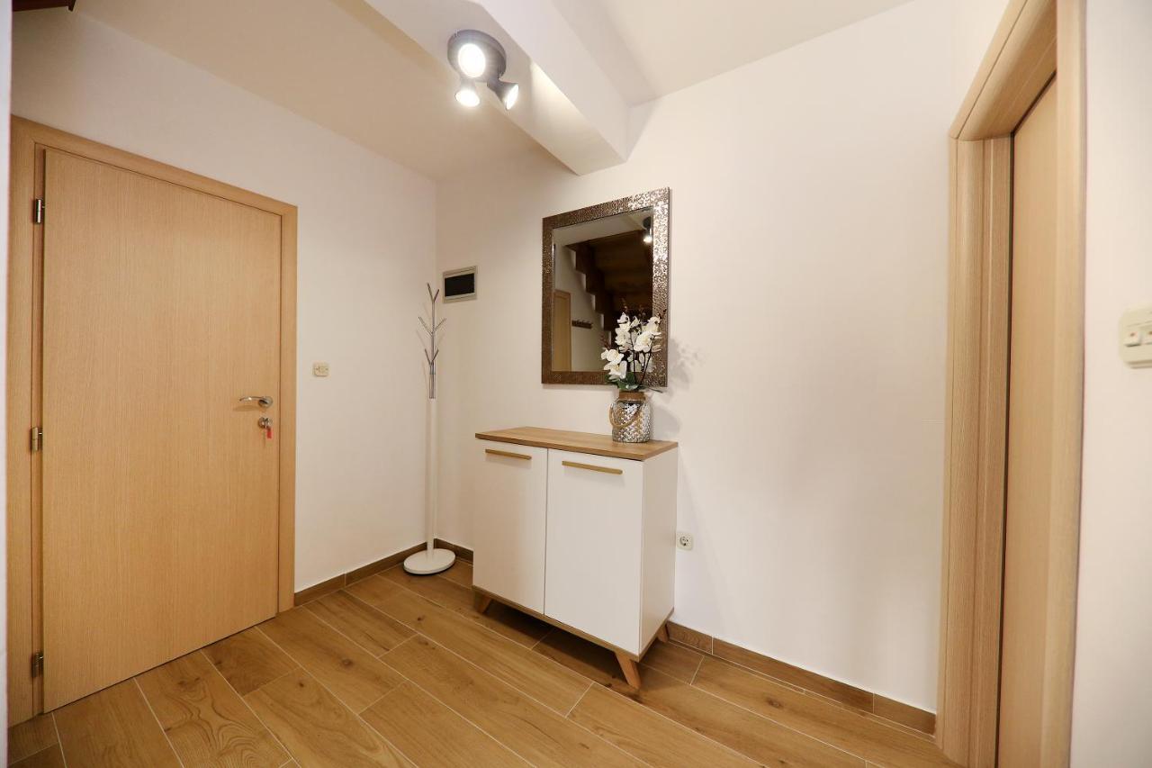 Apartmani Branka Murter Eksteriør bilde